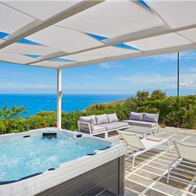 2 bedroom villa with jacuzzi & sea views, near Castellammare del Golfo, sleeps  4-5